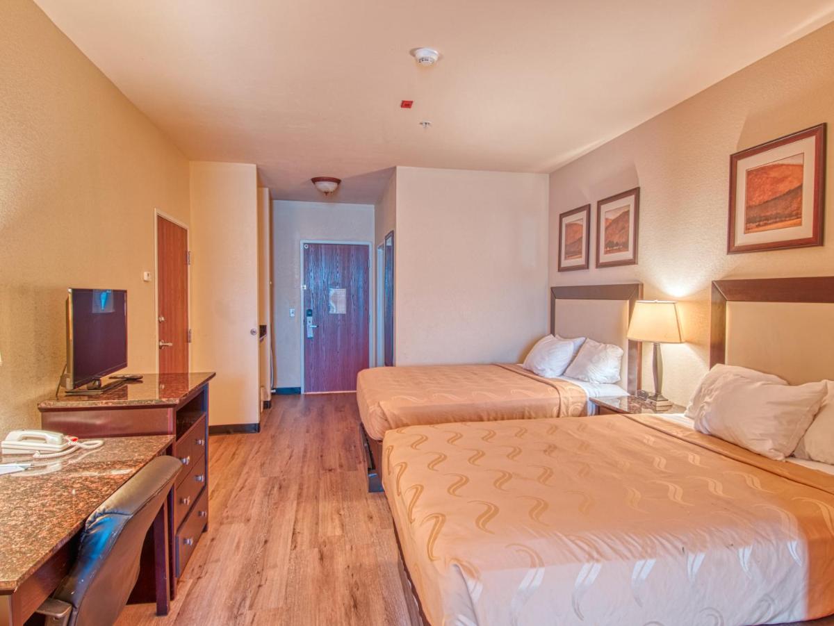 Express inn & suites - Housity