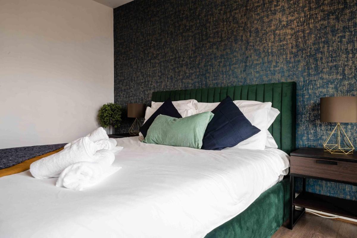 The Ivy . Contemporary Apart . Ideal for long stay - Housity