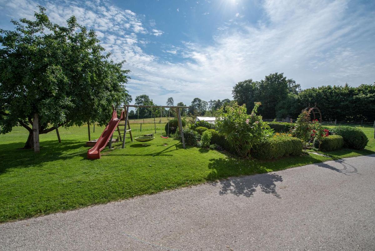 Utznhof - Housity