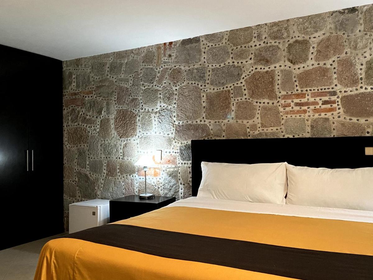 Hotel Escala Puebla Centro - Housity