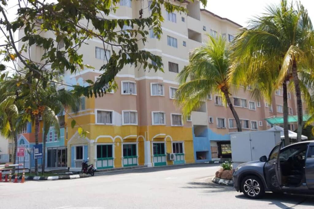 PD Tiara Bay Apartment Homestay - Housity