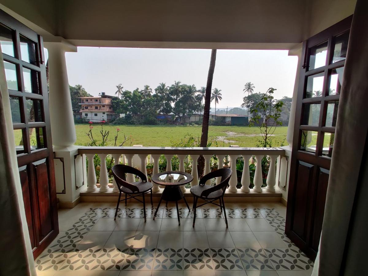 12 BR Mansion with Private Pool - Housity