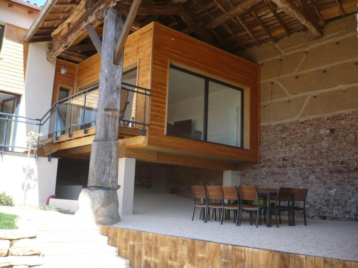 Gîte Chazelles-sur-Lyon, 5 pièces, 10 personnes - FR-1-496-111 - Housity