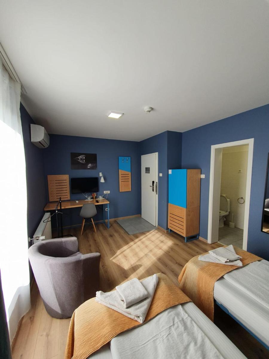 Pensiunea Urban Point - Housity