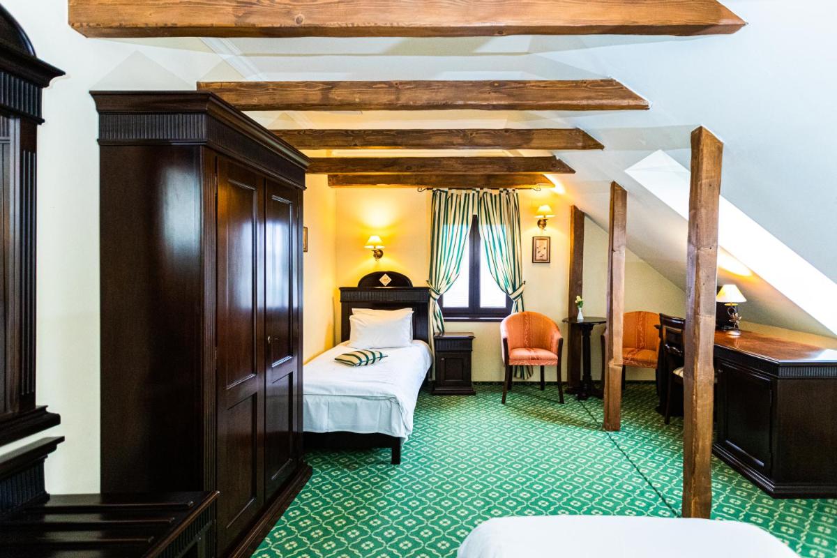 Hotel Koronna - Housity