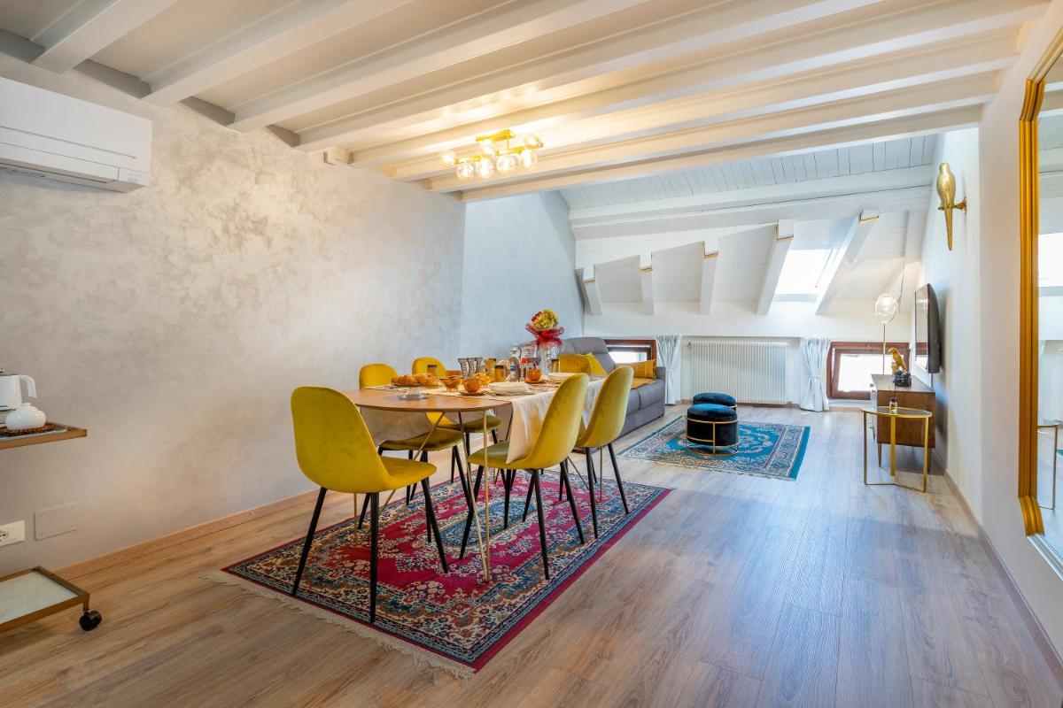 GuestHost - OTTO HOUSE - Castello di Udine Cozy Flat - Hizvo