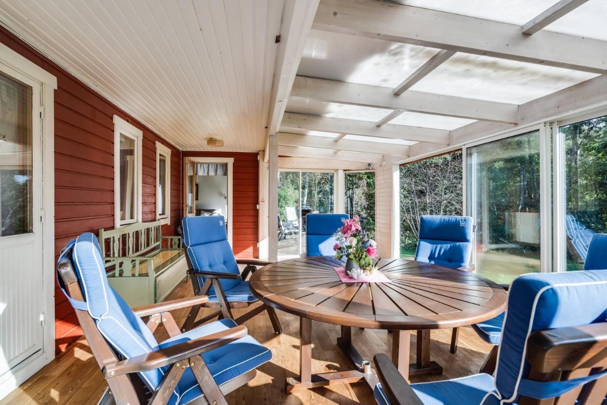 Nice holiday house in Knared - Housity