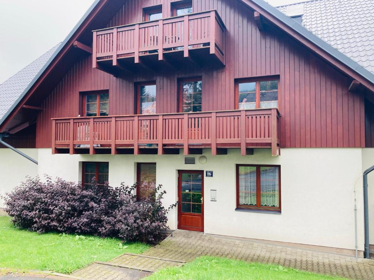Horní Kout - Housity