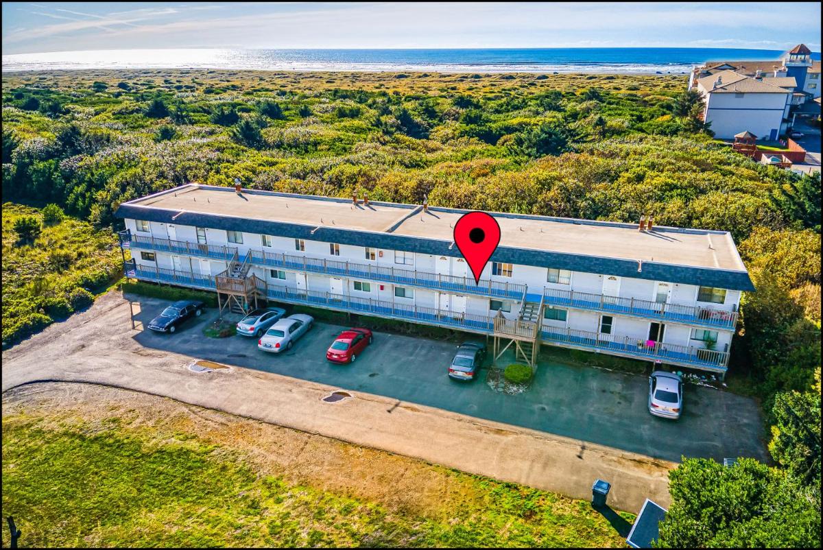 Ocean Eyes Condo - Housity