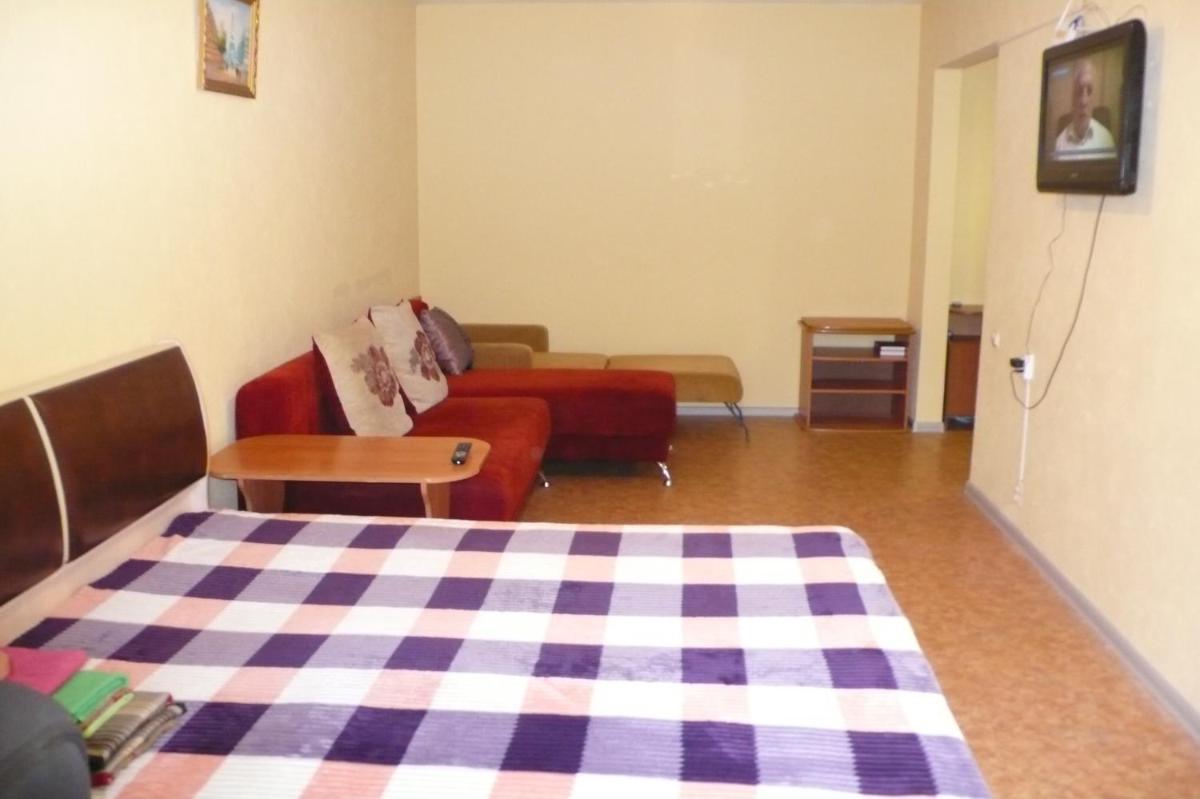 Suitetrails - Apartment on Uchebnay