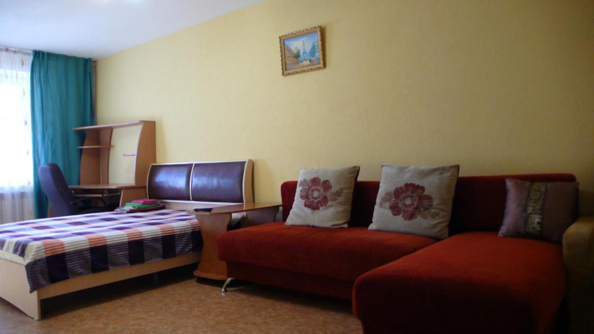 Suitetrails - Apartment on Uchebnay