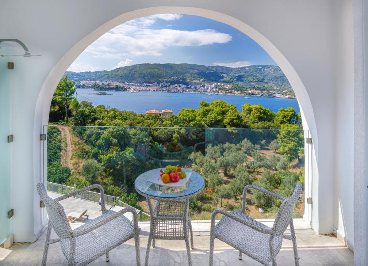 Hotel Punta - Housity