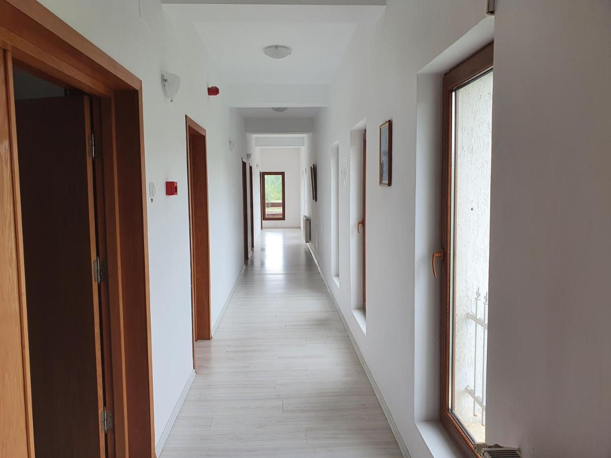 PENSIUNEA ANAIS - Housity