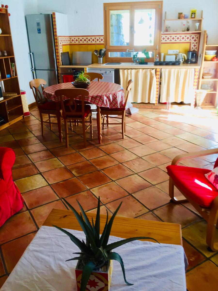 Rez de jardin de chalet bois , calme et verdure ! - Housity