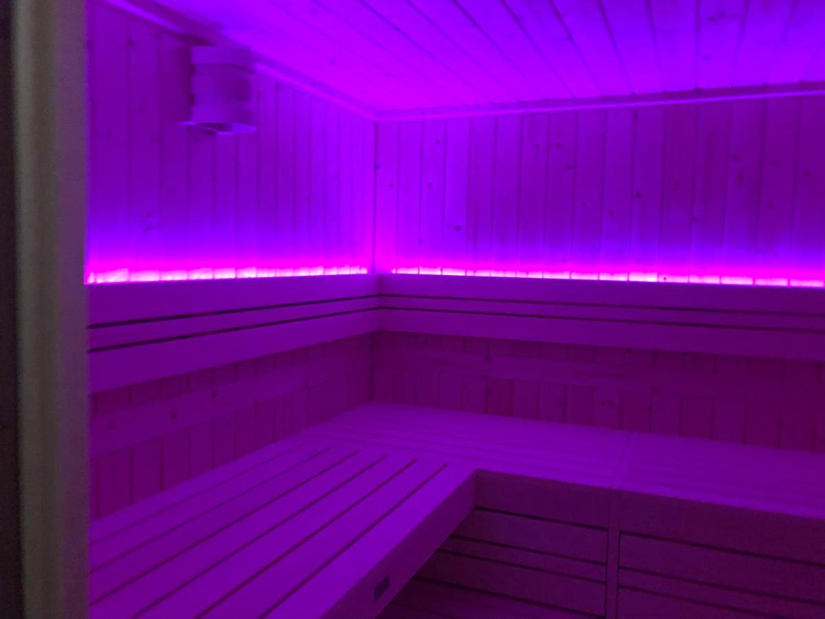 Großzügiges Reetdachhaus an der Nordsee - Housity