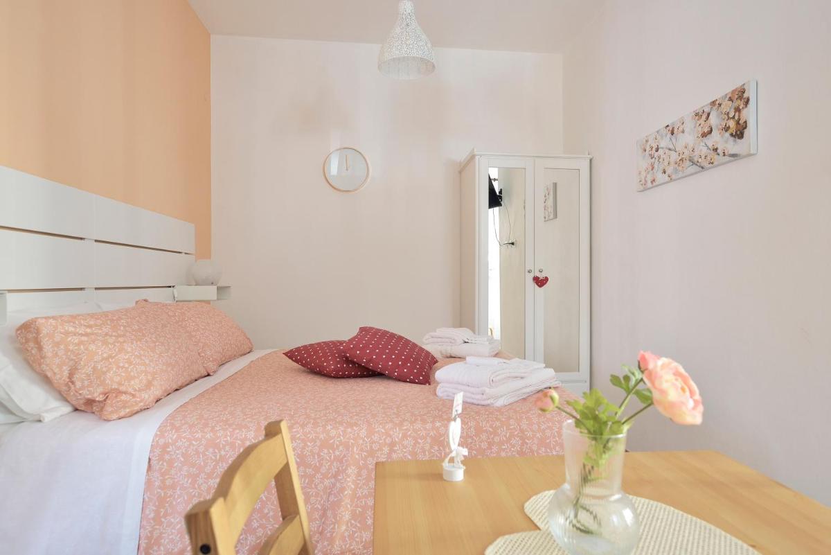 Romantic Room con vasca idromassaggio - Housity