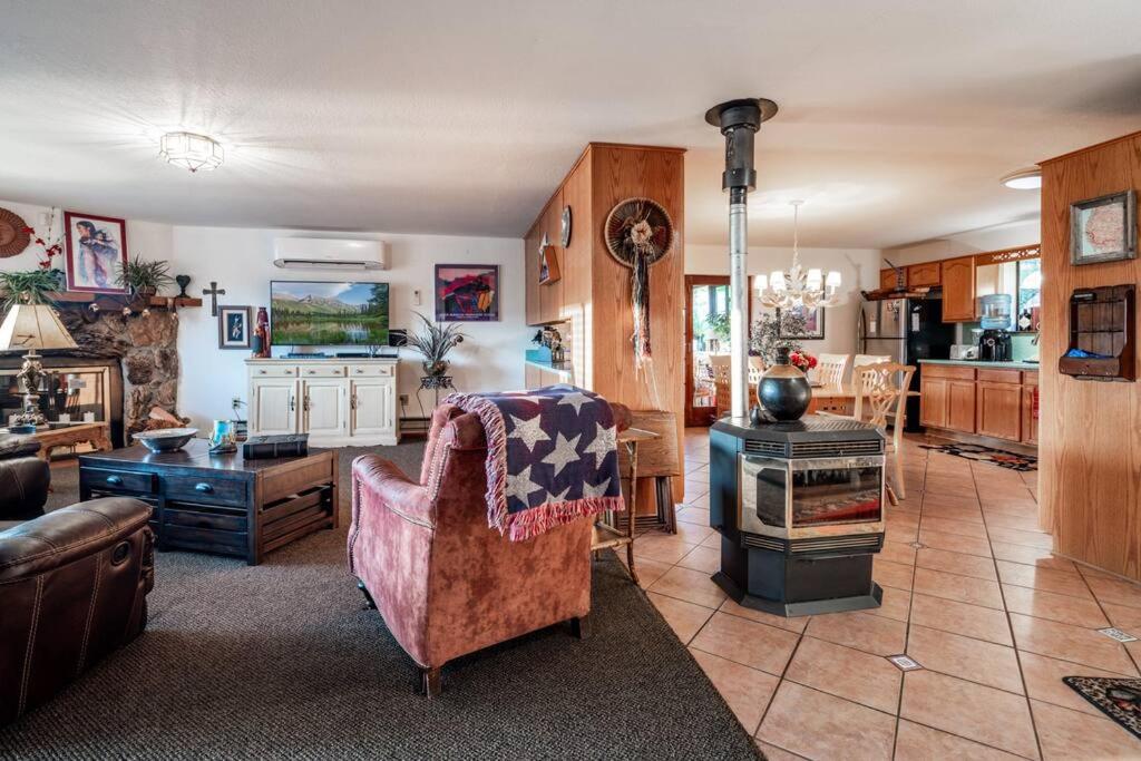 Albuquerque East Mountains - Housity
