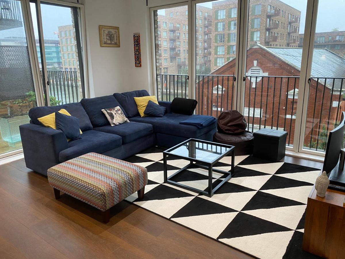 Royal Docks Apartment by WsHomesGroup - Housity