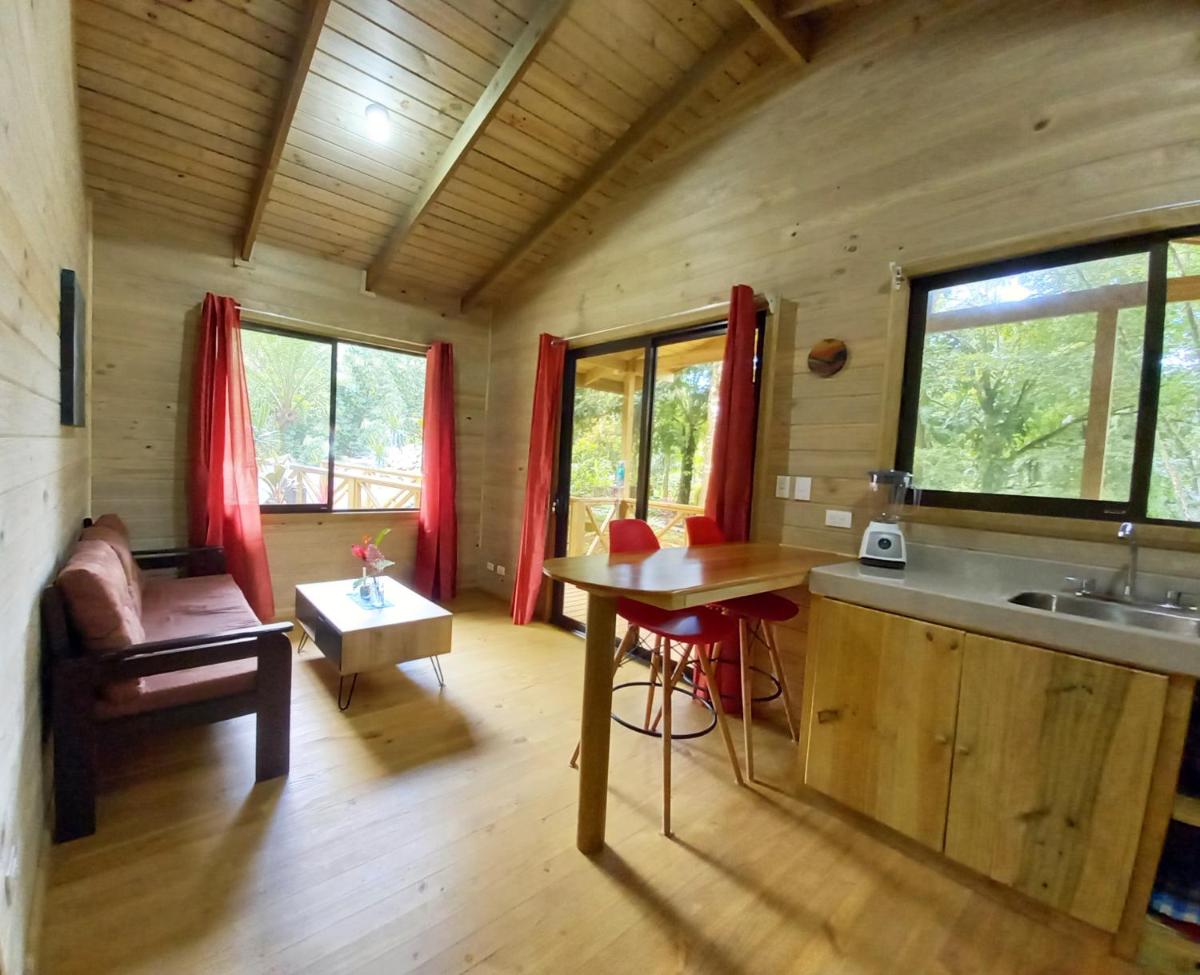 Cabinas Costa Tropicana - Housity