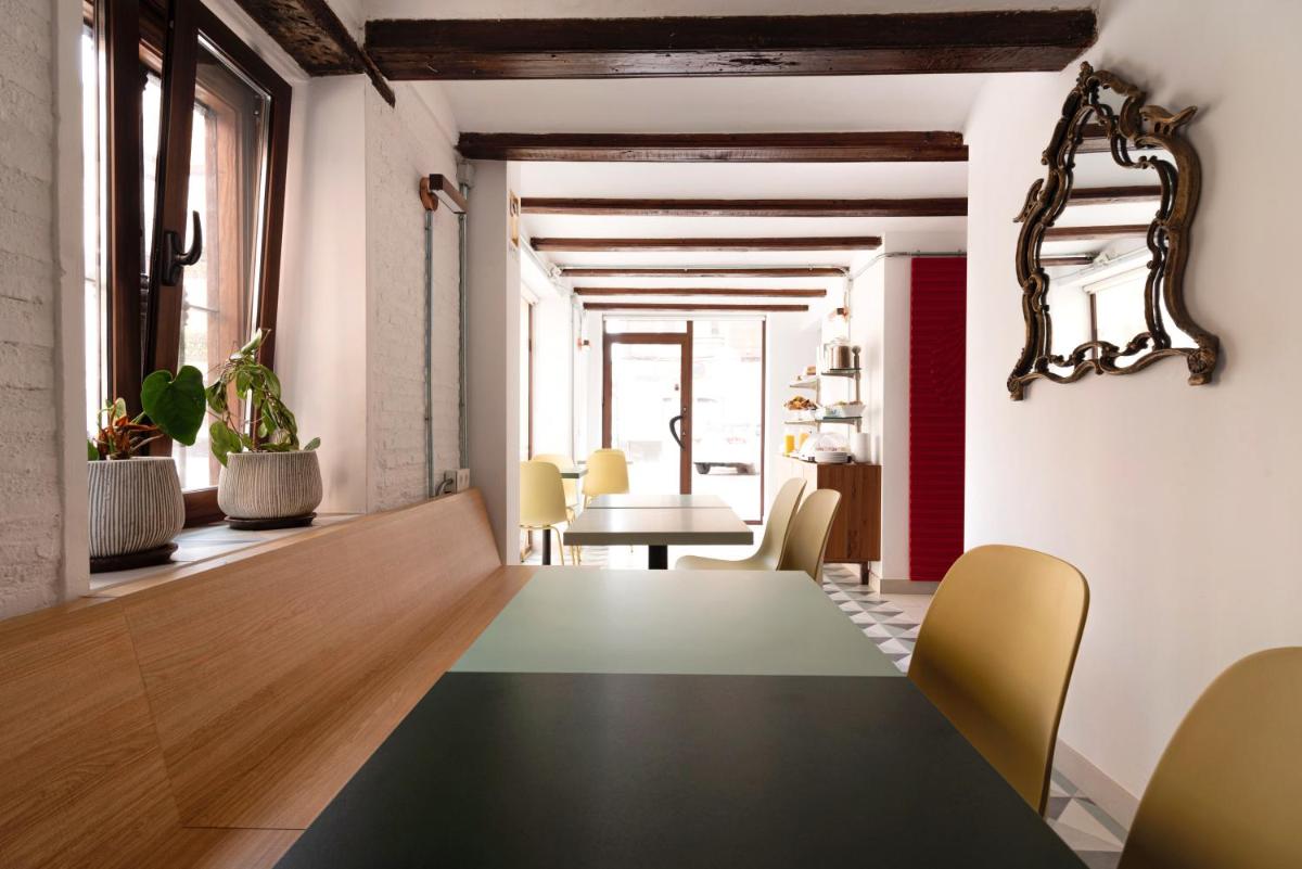 Hotel 19-30 Valencia - Hizvo