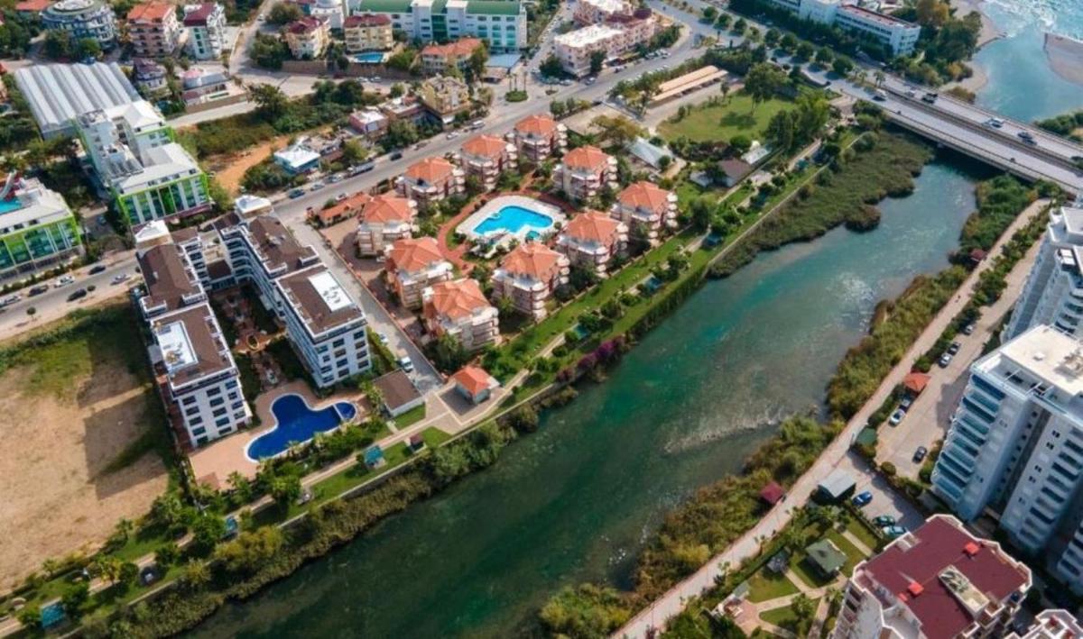 Suitetrails - 100m to the sea by the Dim River two bedroom fully equipped and furnished luxury house