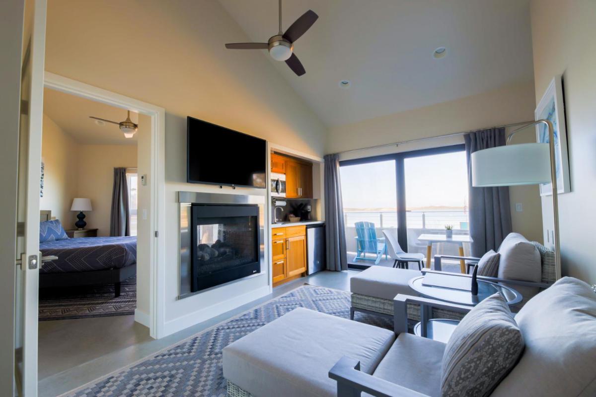 Suitetrails - Baywood Inn Bed & Breakfast