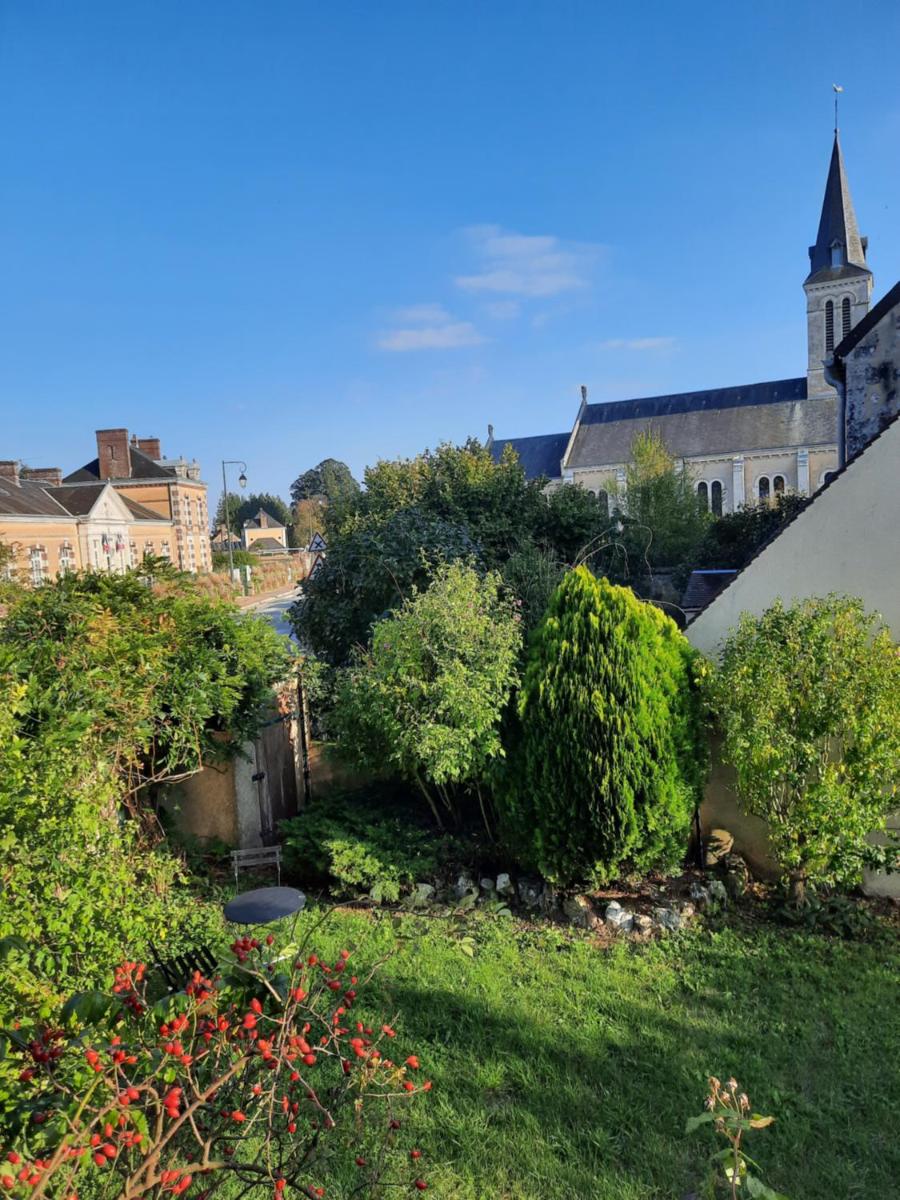 Maison avec jardin dans petit bourg typiquement Percheron - Le Colombier - Housity