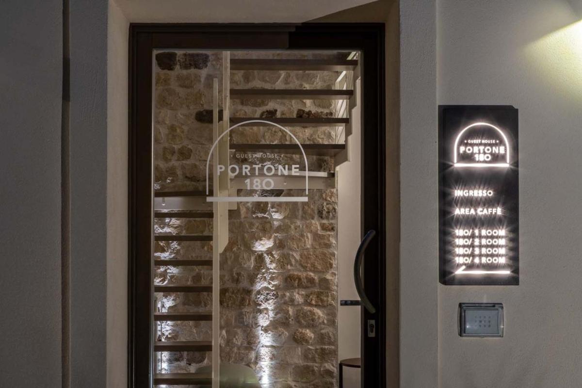 Portone180 Guest House - Housity