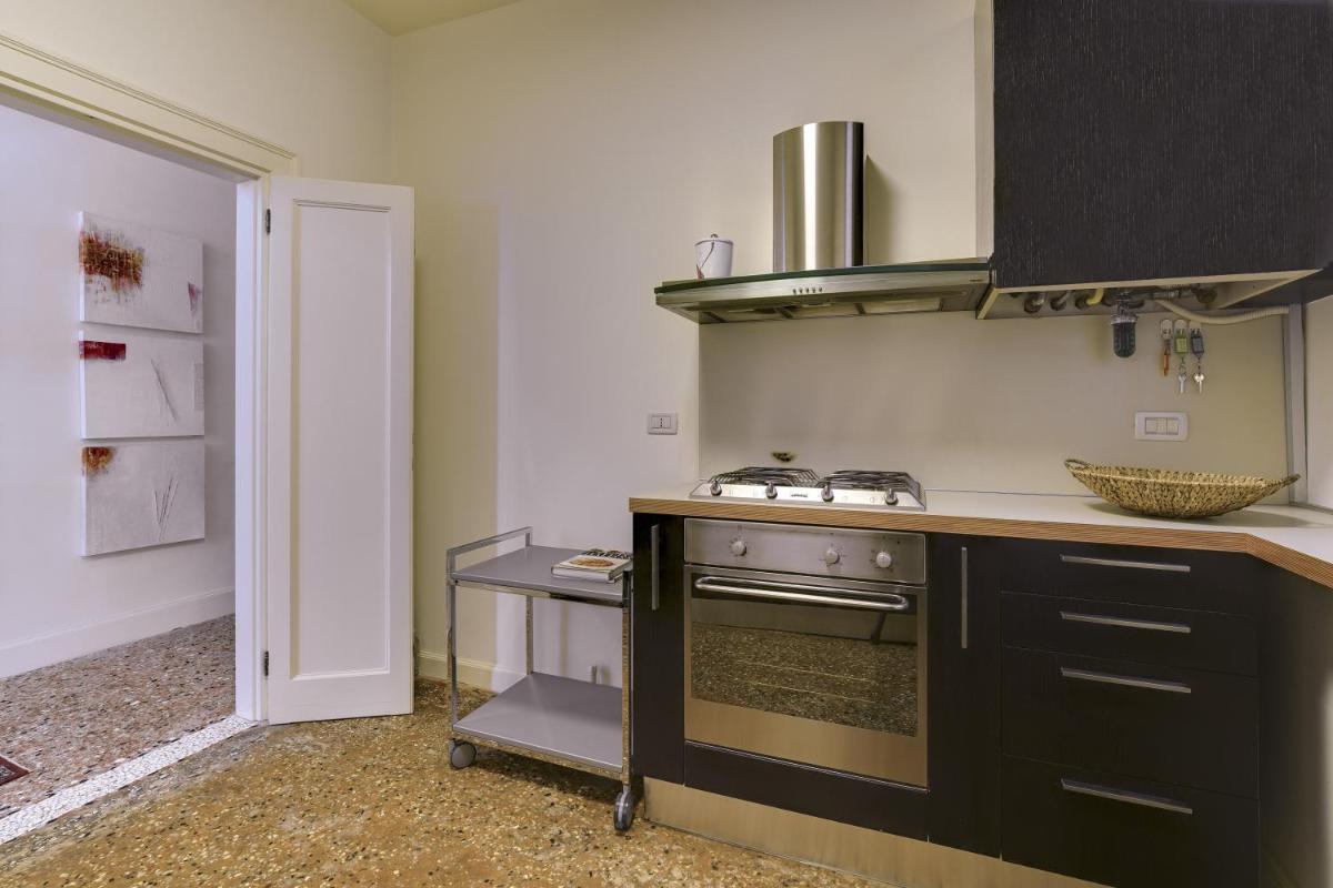 Ca’ Amalia San Marco Venetian Apartment M027042932 - Housity