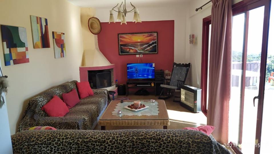 Villa Ioanna Arna Lakonias - Housity
