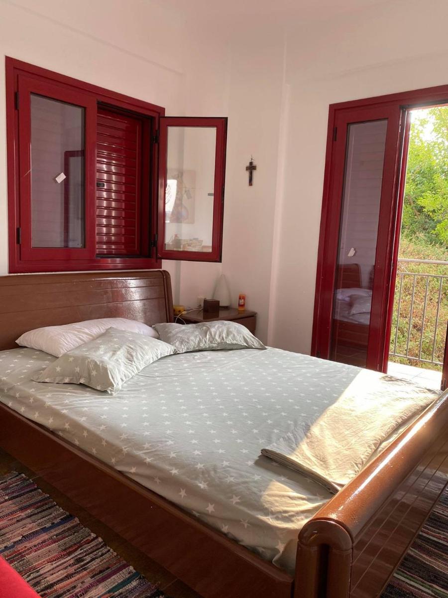 Villa Ioanna Arna Lakonias - Housity