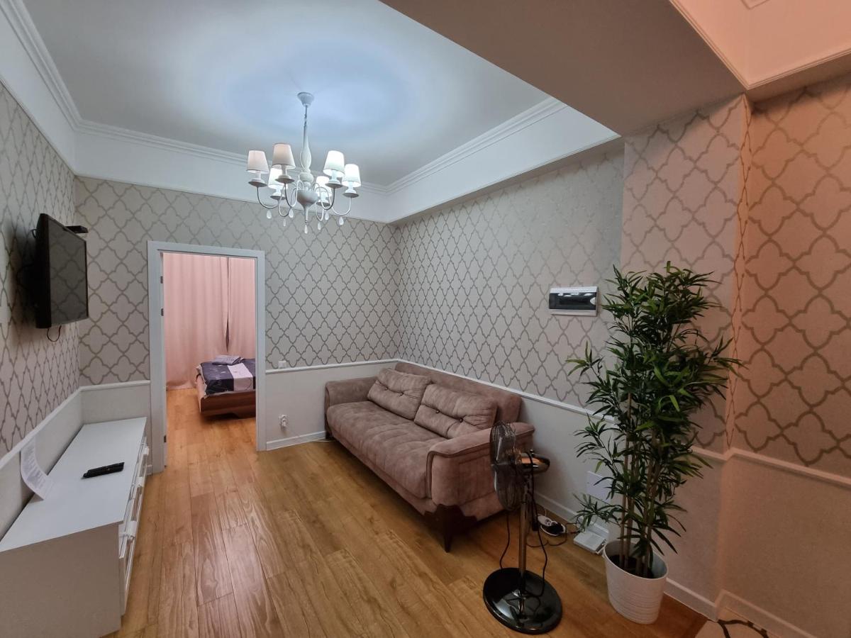 New Tourist and Business Apartments Ultra Center - Housity