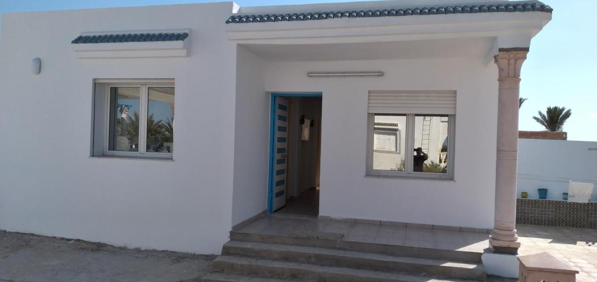 Coquette maison avec vue magnifique - Housity