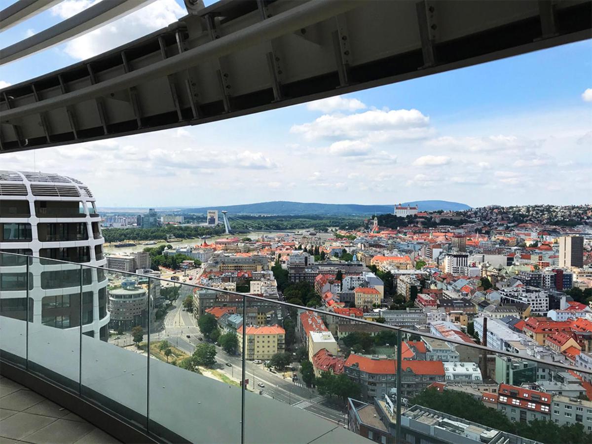 Suitetrails - New modern 2 bedrooms apartment in Bratislava