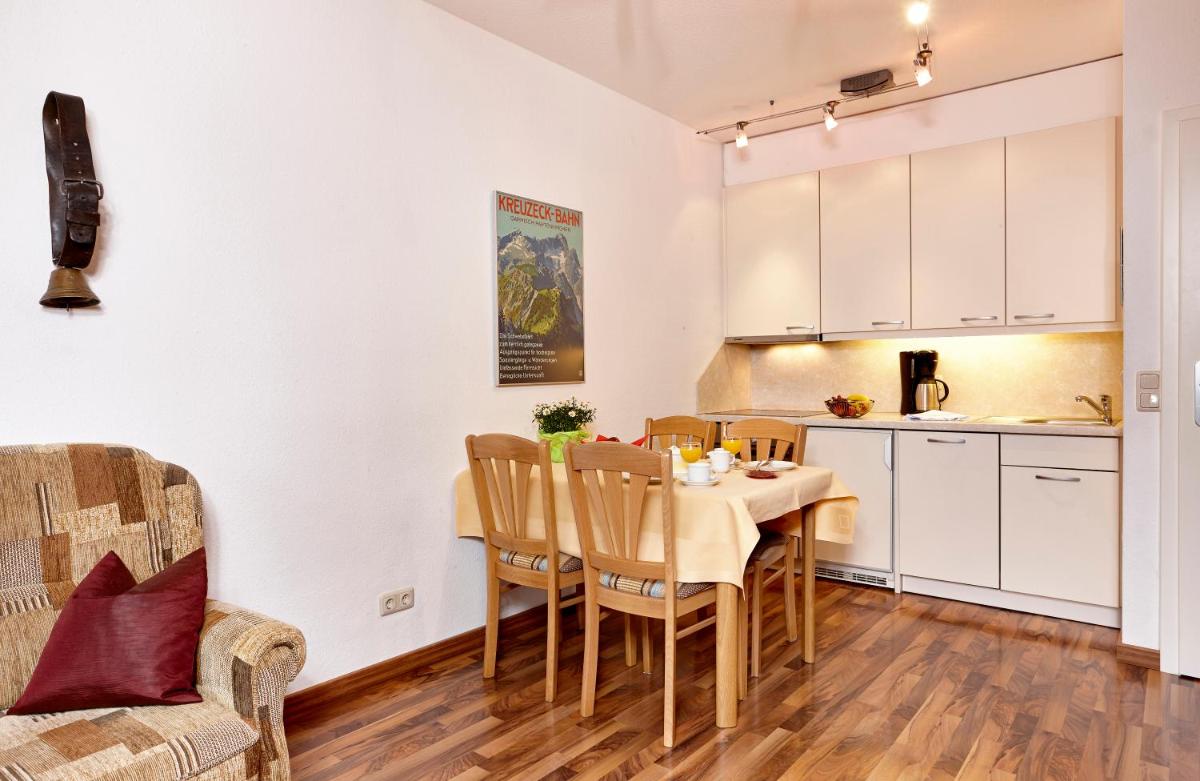 Alpenkette - Housity