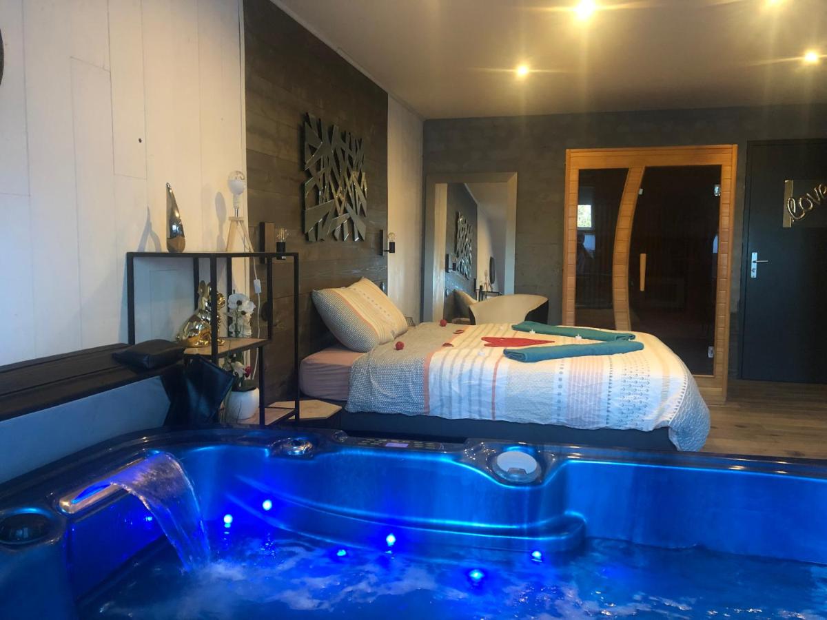 Les bains des Nancray - Housity