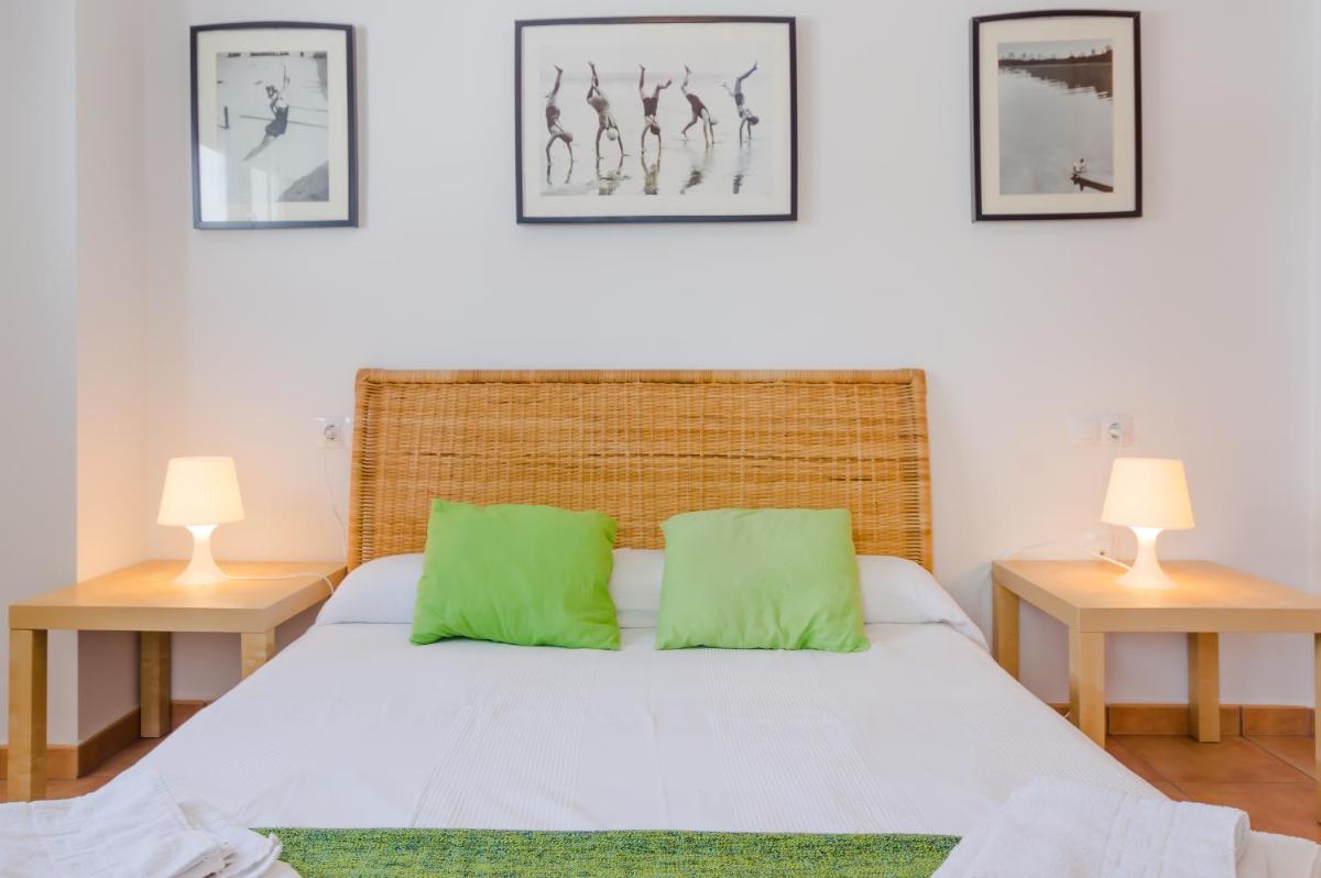 Apartamentos MAS Conil - Housity