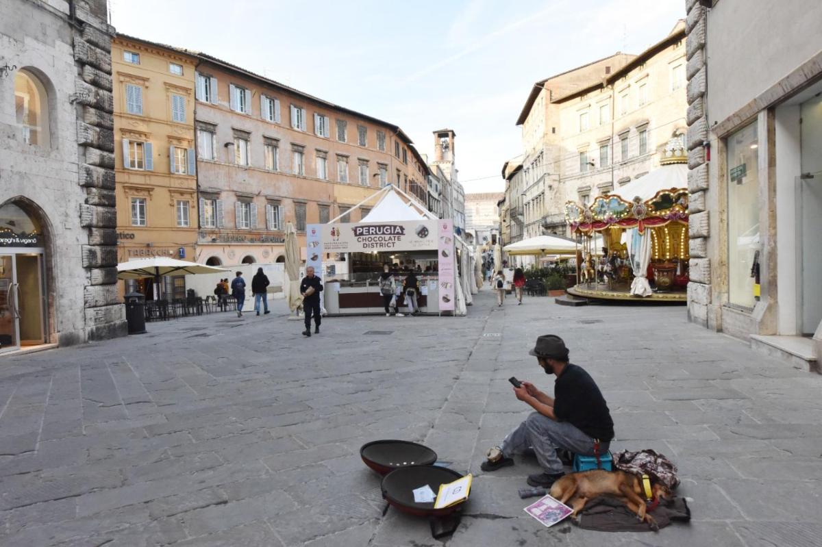 Monolocale su Corso Vannucci 2+2 - Housity