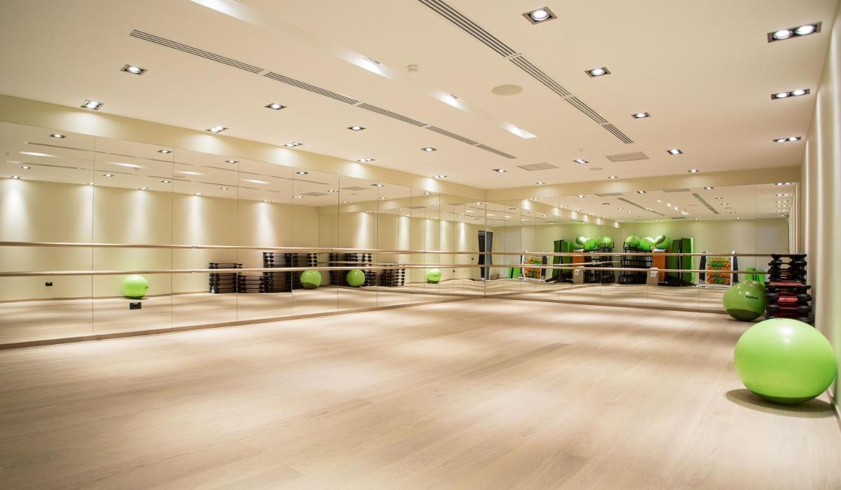 Suitetrails - Kronwell Brasov Hotel