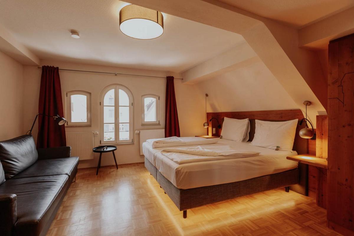Hotel Gasthaus zur Sonne - Housity