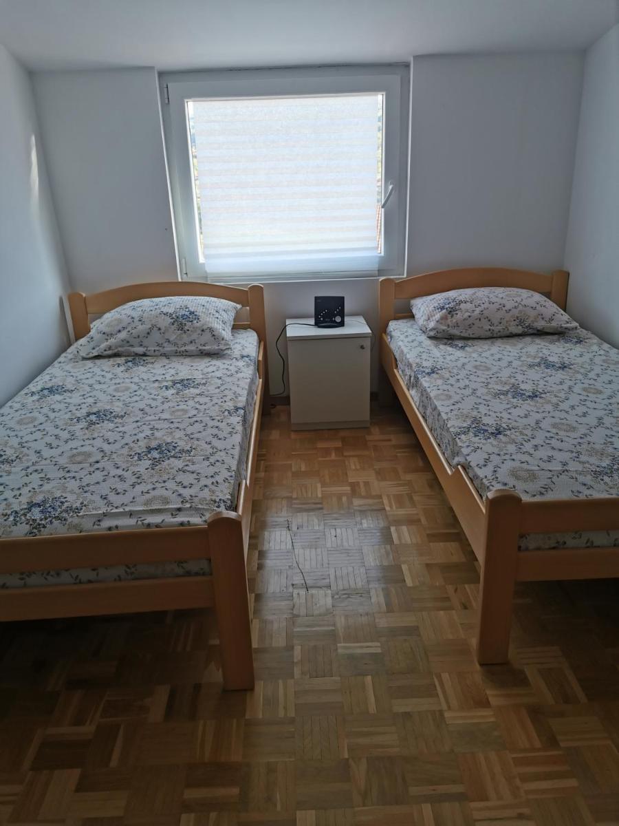 Apartman Vrujci - Housity