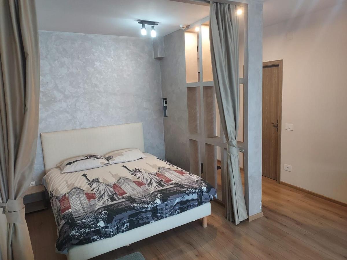 Glamour Studio - Housity