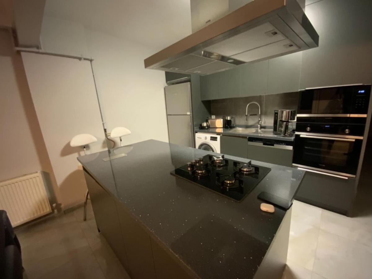 Luxury Z-Apart Family Homes 2 Bedrooms WIFI near Metro Zeytinburnu Istanbul - Housity