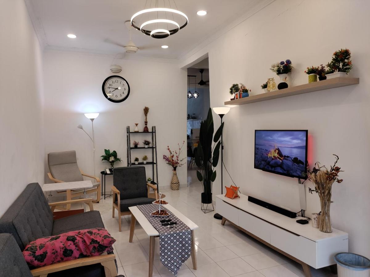 Ubaid Homestay - Housity
