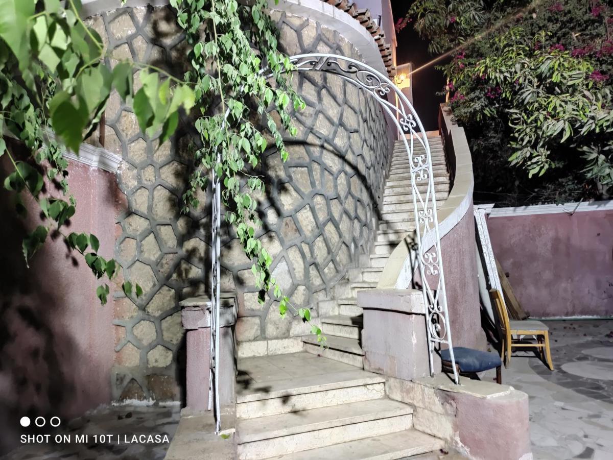 private entrance studio with terrace - Housity