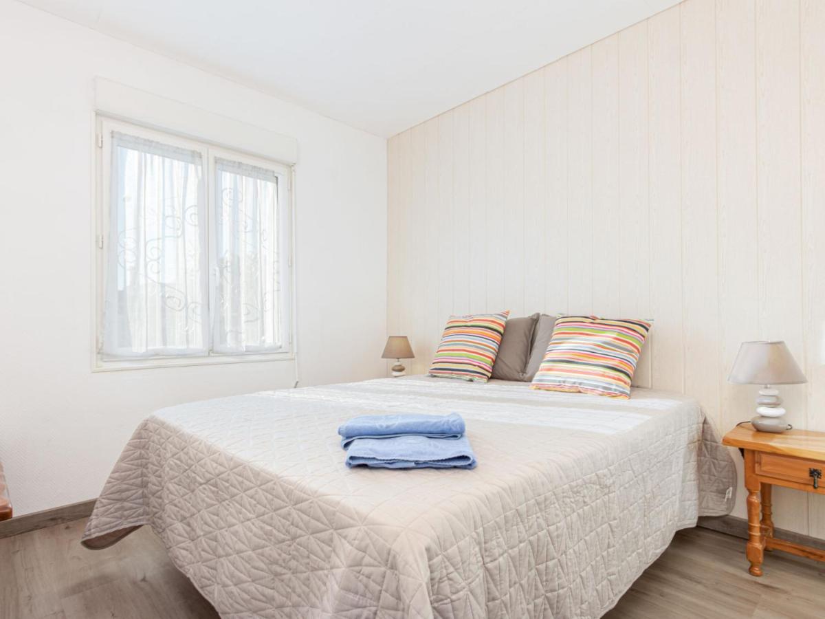Apartment Sant Maurici by Interhome - Housity