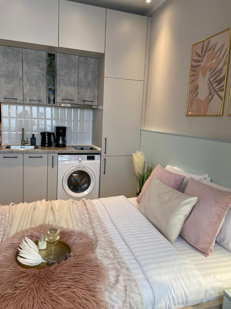 MARSHMALLOW - Homey Central Studio - Housity