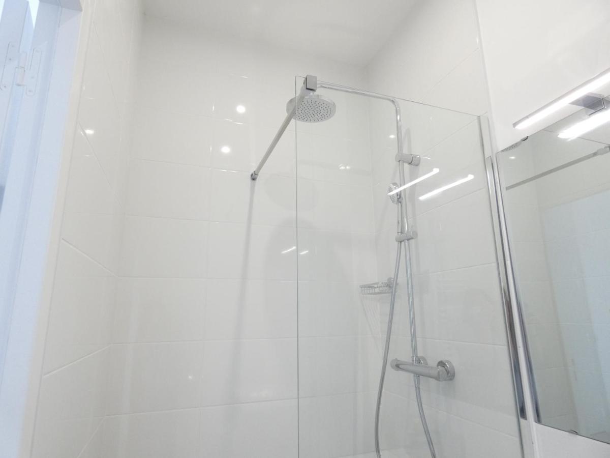 Superbe studio lumineux, jolie vue mer [LeDellec] - Housity