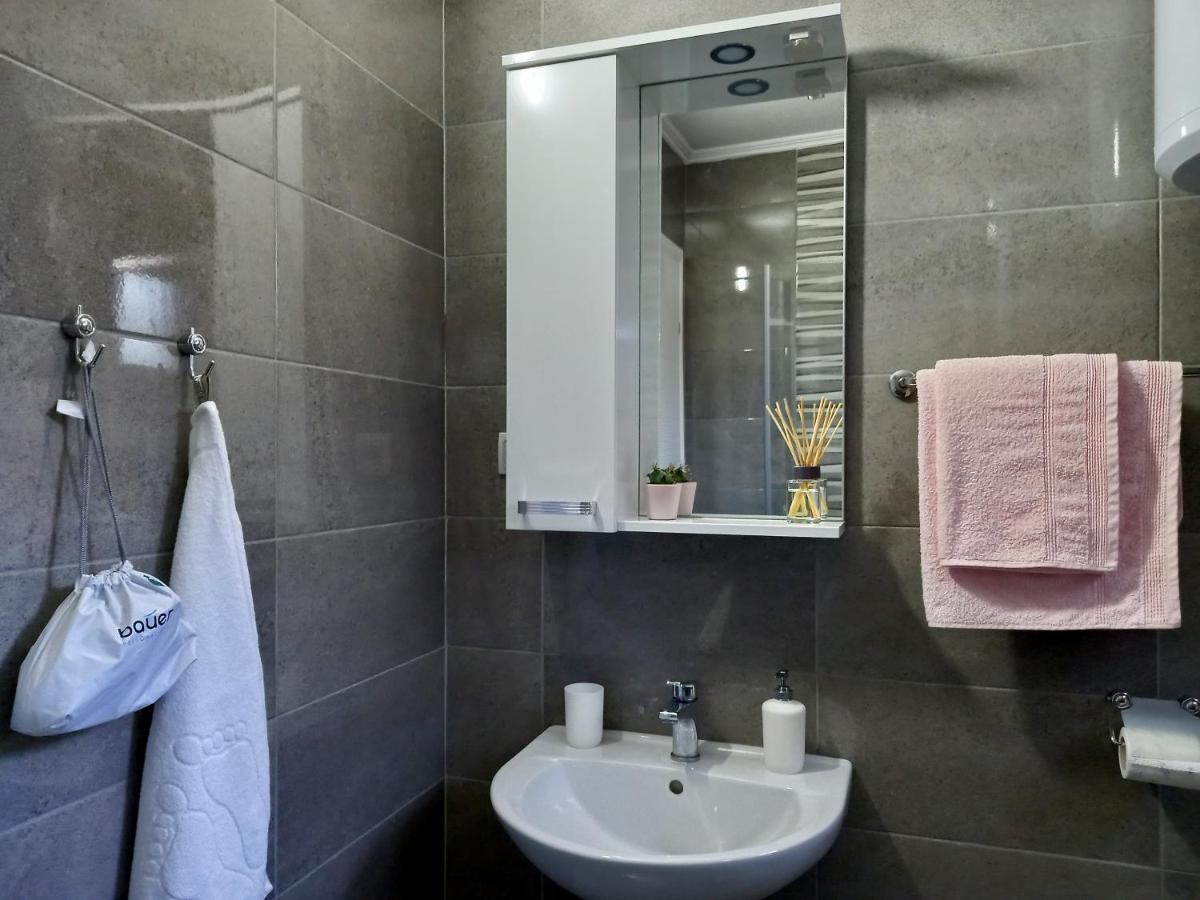 Apartmani Lorić - Housity