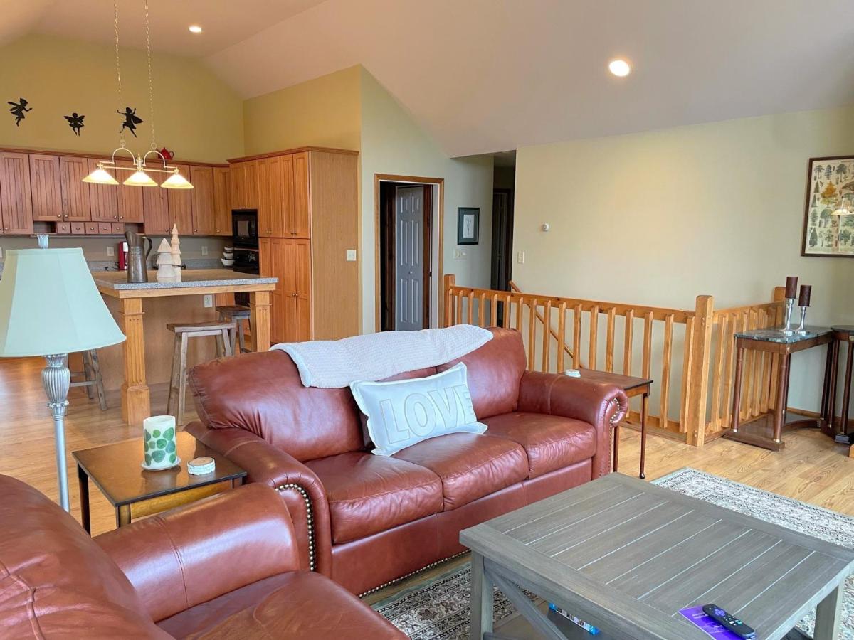 NEW HOME BY BRETTON WOODS VACATIONS Stunning views from custom home in Bretton Woods D86 - Housity